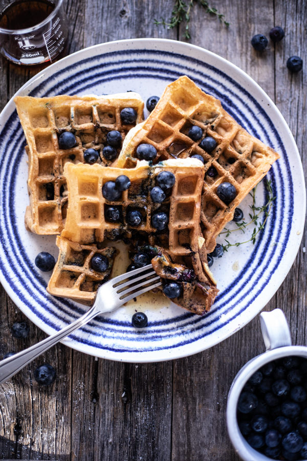 Healthy Blueberry Buttermilk Waffles. – Food Finessa