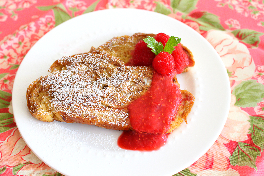 Raspberry Cinnamon Swirl French Toast (+ video)