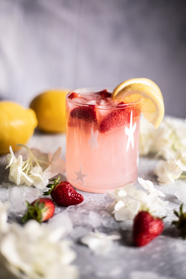 Summer Picnic Strawberry Lemonade.