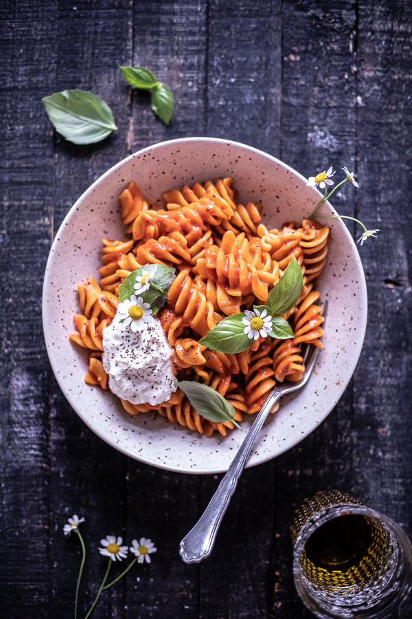 Roasted Red Pepper Pasta (…with Ricotta).